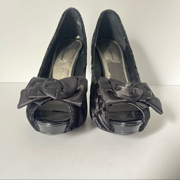 Black Velvet  LuLu Townsend Stiletto Heels - Picture 4 of 7